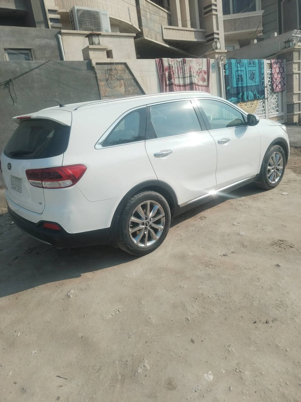 السلام عليكم سورنتو ٢٠١٦ فول عندا البنروما معروفه المواصفات سعرها ٢١٠ مكاني الانبار اتصل و ادلل ***********
