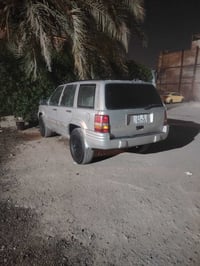 جيب شيروكي موديل ١٩٩٤ رقم بغداد نكليزي تحويل مباشر سياره وضع شركه محرك...