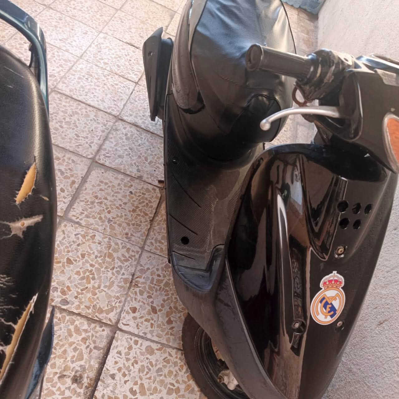 ياماها 60  نضيفه المحرك نضيف دراجه حلوه عوزها بس سلف
210 بيها مجال 

رقم راعيها ***********
