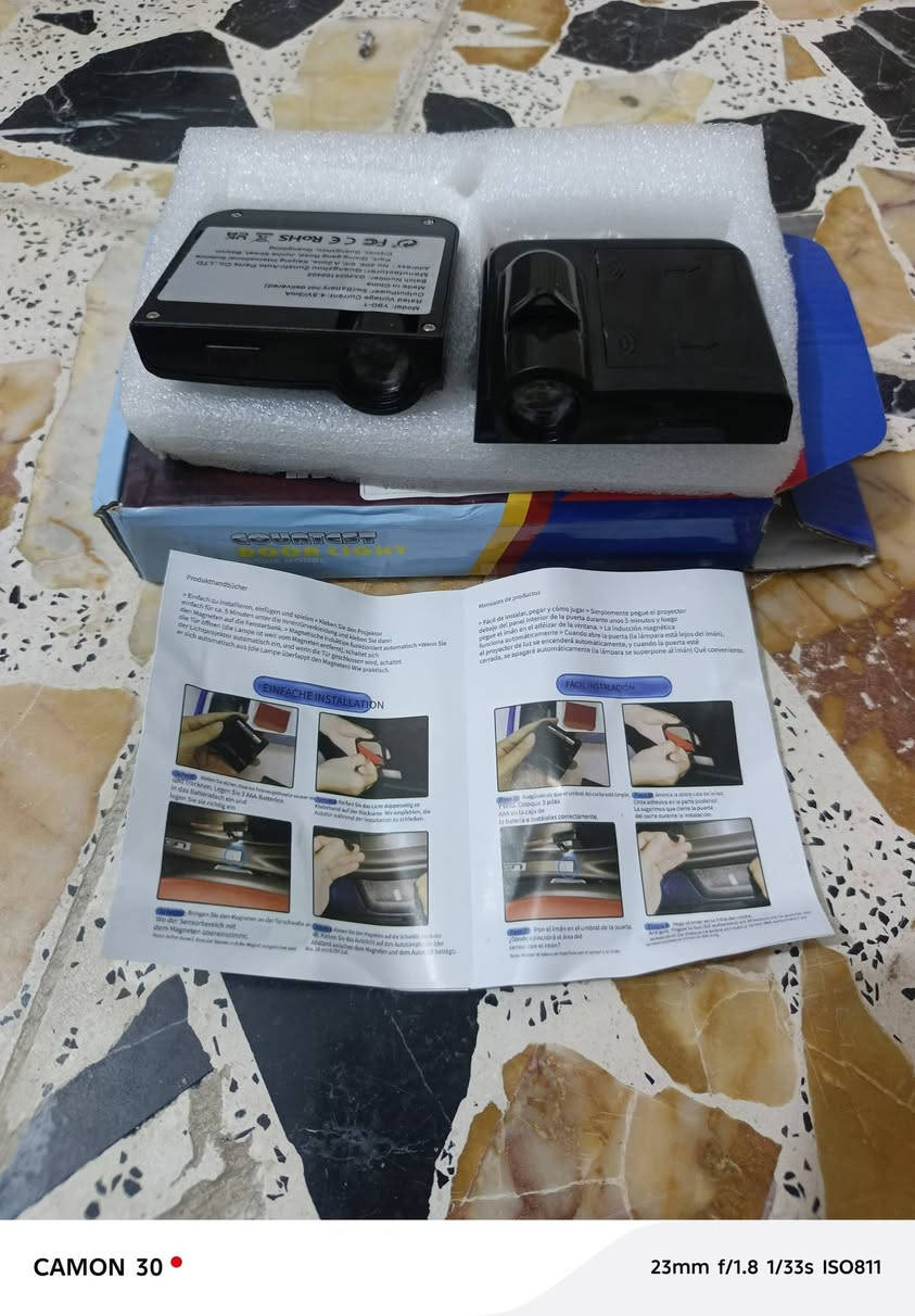 مصابيح باب السياره للترحيب بدون اسلاك على بطاريات ***********
