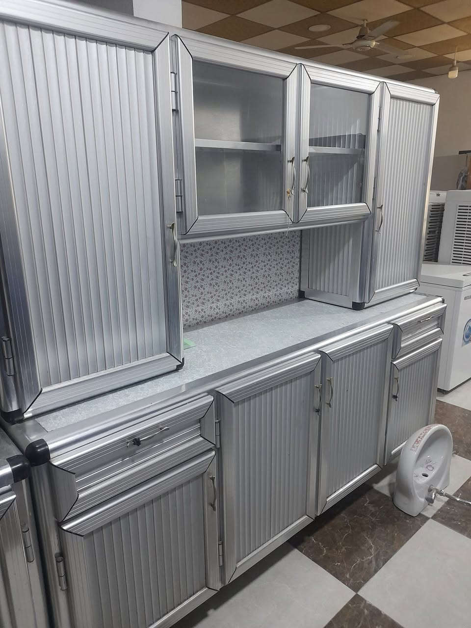 ئەم کاونتەرە ٢ مەترە مەخسەلەکەیشی ٢ مەترە بەجیایش دەبێت بۆ فرۆشتن ن.کەلار نزیک شاری پزیشکی گەرمیان کونەفرۆشی سامان ٠٧٧٢،٢٨٢،٣٢،٣٢


**إذا كنت صاحب هذا الإعلان وتريد حذفه لأي سبب، رجاءا أرسل رسالة إلى الدعم الفني**