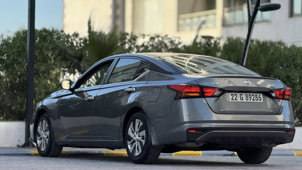 السلام عليكم
نيسان التيما
مديل : 2021 امريكي
ماشية : 39mi الف
حادثها جاملغ وبنيد بدون ايرباك وبيها ملاحظات بسيطة
مواصفات sv فول عدا فتحة
بصمة ترحيب تشغيل عن بعد 
توقف ذاتي قيادة حساسات امامي خلفي 
كامرا خلفية كشنات كهرباء
رادار امامي رادار جانبي رادار خلفي
كروز سرعة مثبت معروف مواصفات sv فول عدا فتحة
مكينة 2400 كير ومحرك مكفولات
رقم اربيل جديد شرط التحويل
العنوان : بغداد القادسية
السعر : $133 بيها مجال
***********
