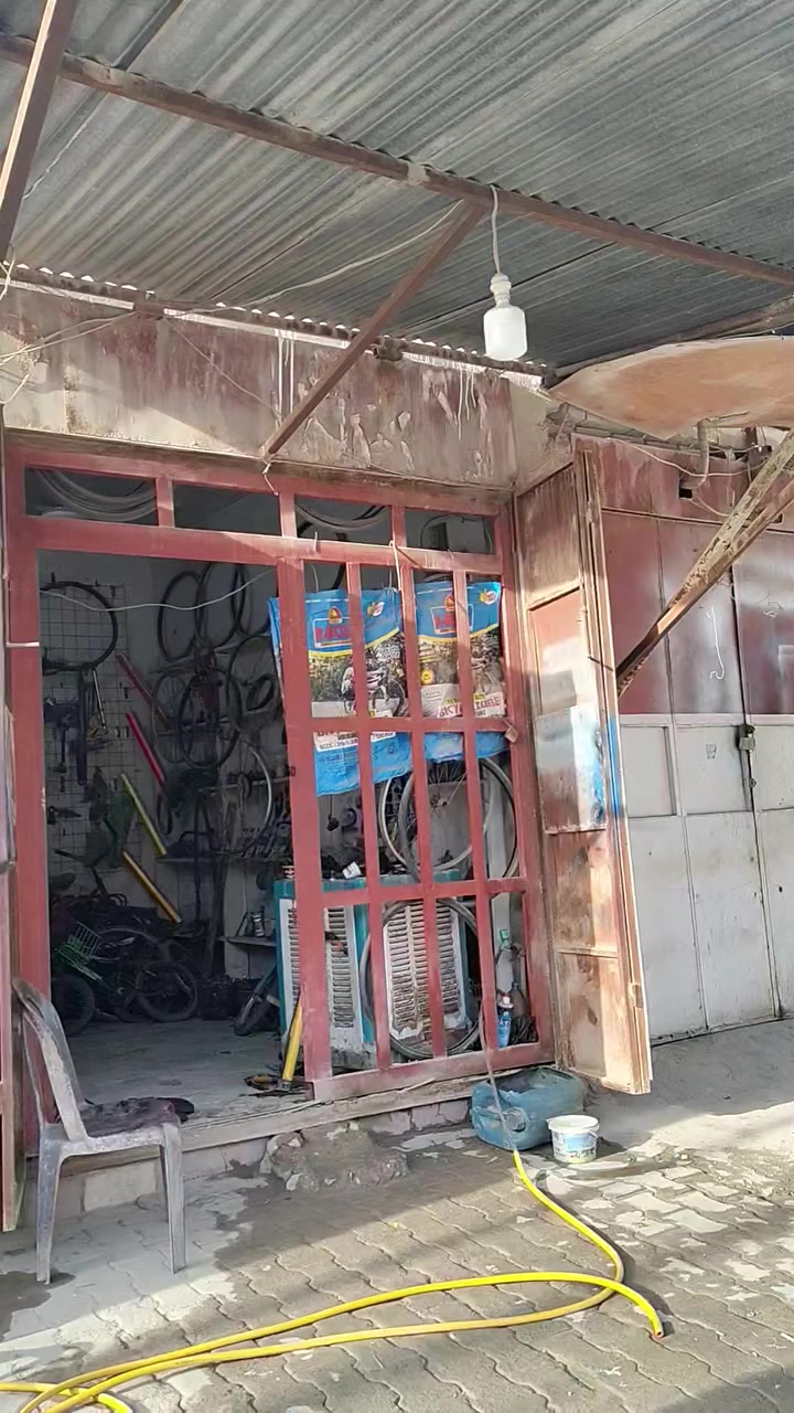 سلام عليكم عمارية وجام خانه. غراض بانسكلات للبيع فقط. وياهن كم باسكل للبيع خاص. متواجد خاص


**إذا كنت صاحب هذا الإعلان وتريد حذفه لأي سبب، رجاءا أرسل رسالة إلى الدعم الفني**