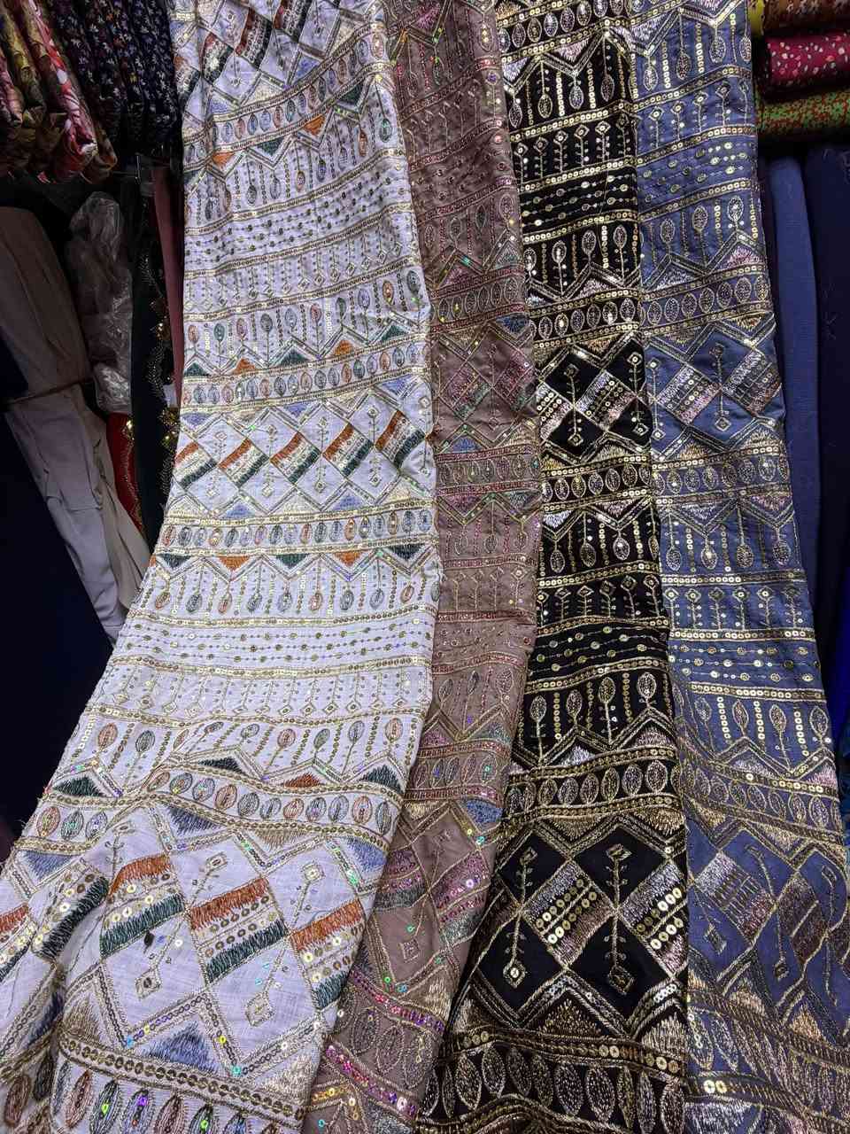 جاكار هندي 
ديالى/ المقدادية/السوك القديم
للحجز***********
