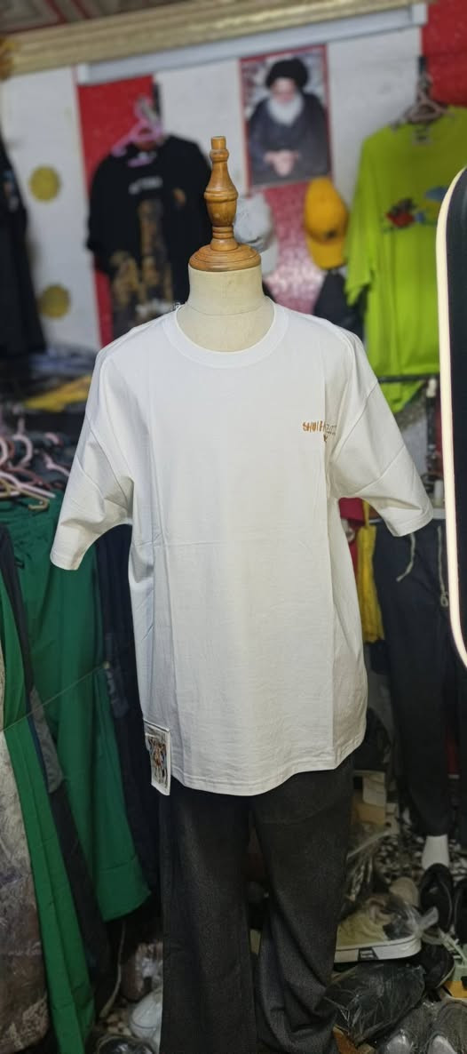 السلام عليكم تصفية عندي 30 قطعة هيج نقشات القطعة ع 4 الاف 
*********** واتساب
