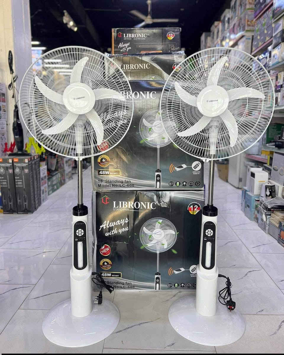أقوى عرض على مروحة شحن هونداي 18 إنج
1-تبريد قوي وسريع ❄️
2-تعمل بالشحن والكهرباء 🔋🔌
3- اربع سرع مختلفة 🎛️
4 ريموت كنترول تحكم عن بعد 
5- إضاءة LED قوية 
6- بطارية 12V الحجم الكبير تدوم لغاية 4.5 ساعات 
7- تصميم عملي وأنيق عامودي 
8- مخرج USB
9- خمس ريش 
10-ضمان سنة حقيقي
💰 السعر فقط 60 ألف 
معرض حجي علي الزبيدي 
*********** عمارة, ميسان
