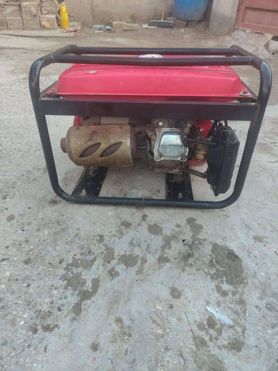 مرخصت الادمنيه الغوالي السلام عليكم مولده للبيع جديده شرط الفحص تايگر
عنوان بابل شارع 80 خابرني واني خادم ***********
