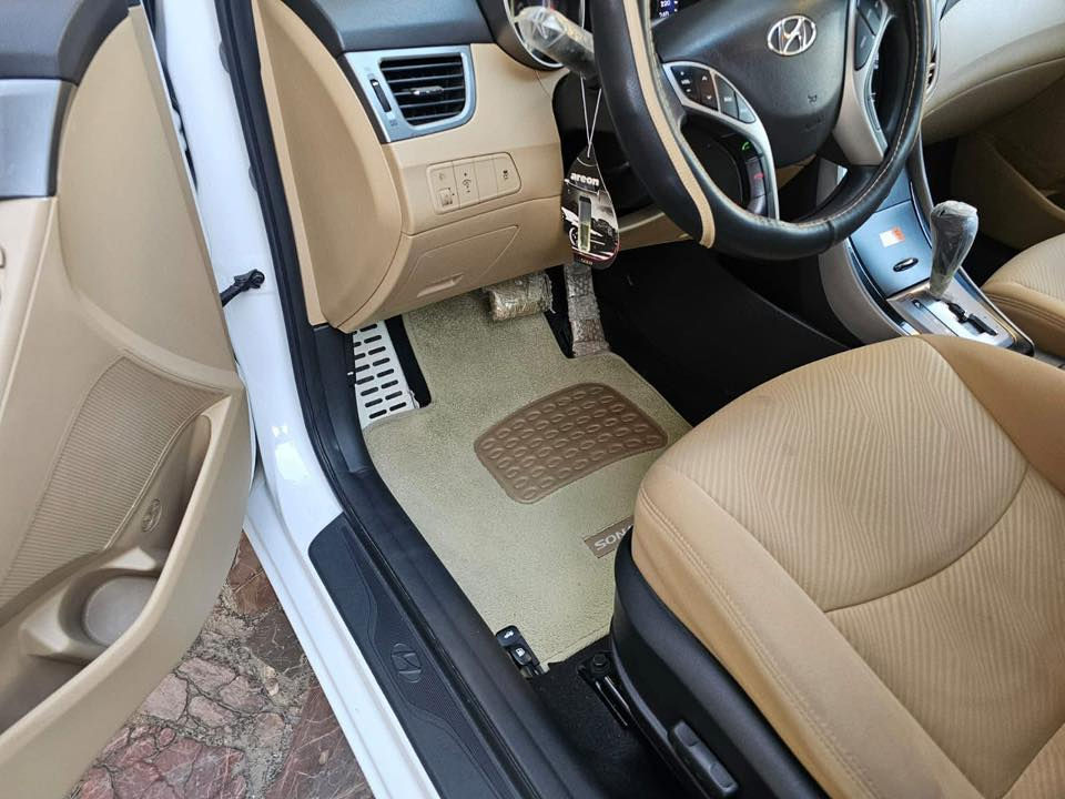 النترا ٢٠١٤
خليجي GLS
 اخت الزيرو ماشيه 45 الف فول مواصفات
بوضع الشركه او الوكاله
مكفوله كفاله عامه
ماعدئ شبر بالدوسه
كير ومحرك وحداديه على وضع الشركه فتحة سقف
مري شفط محرك ١٨٠٠
من الشركه عدنا الاسبير منازل 
مكانها بغداد منصور
السعر 100$ محتاجة الله شاهد  الستفسار هاذ الرقم  ***********
