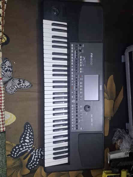 سلام وعليكم جهاز كورج 600 جهاز نضيف معنه الكلمه جديد حيل لبيع مكاني بغداد الجهاز جبته وماستخدمته ماعرفتله  ***********
