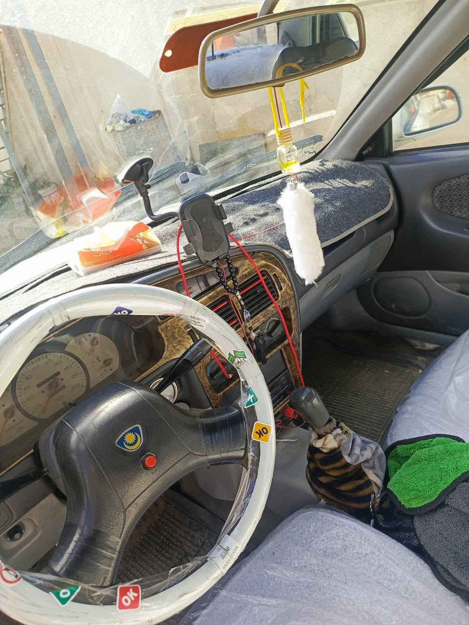 السلام عليكم براتون 2002 كير عادي تبريد تدفئ مكينه كير بلشرط  سنتر لوك كهربائيات كله تمام السياره بلاديه بدون صبغ عدى الجملغ الخلفي بيه ظربه خفيفه رقم بغداد دولي السنويه ل28 السعر 48مكانها تكريت للاستفسار ***********
