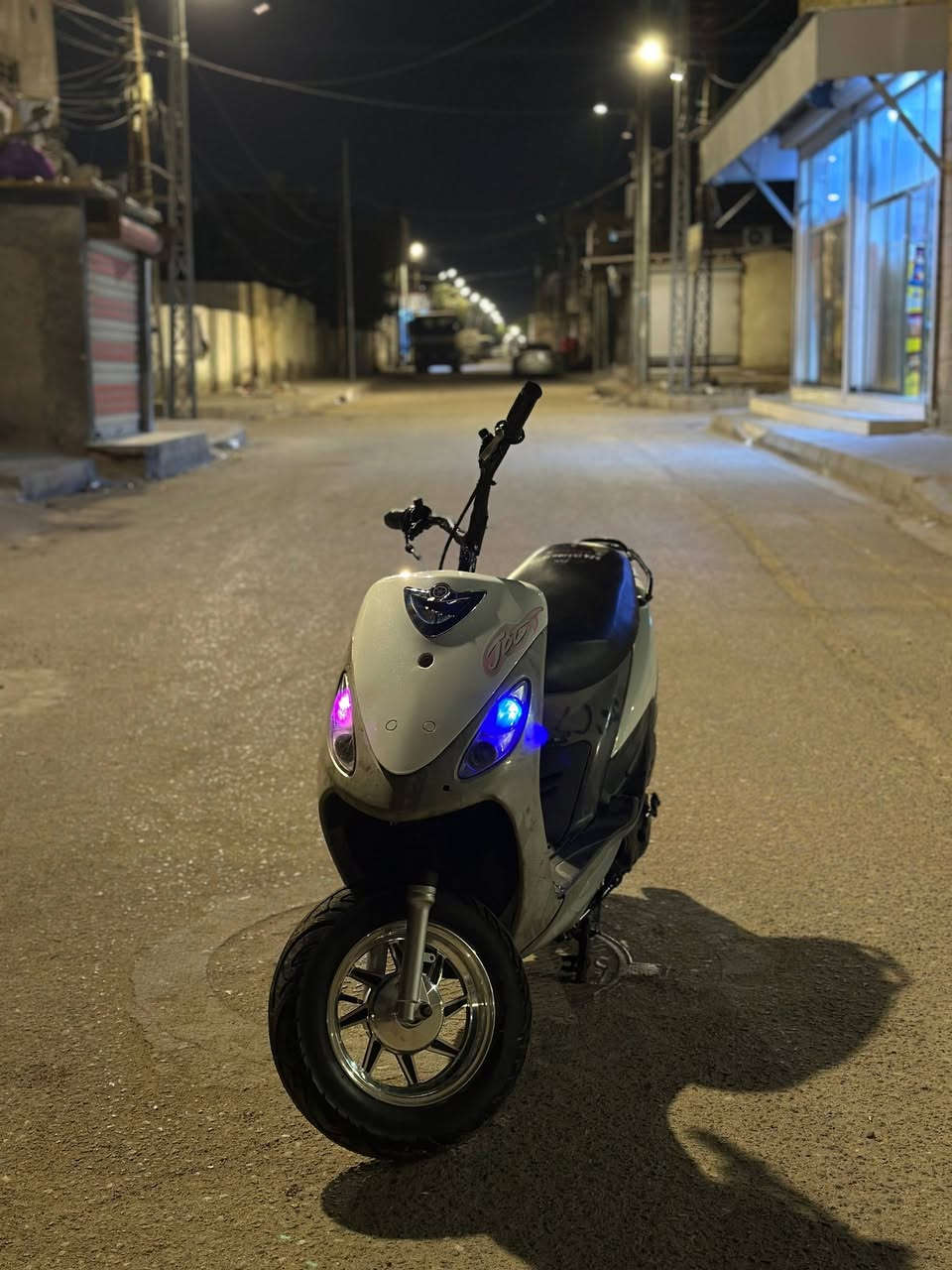 سلام عليكم دراجه ماكس قجمه بوشه 49 ابلاد مفتوحه كامله عينه ولايت بس انا محربه لا تبخير ولا نضوح .شلعه ومعدل طـيـاره شغاله نكره سلف وهندر كهربائياته كله شغاله ويلات ابو نجمه جدد تخم تاير جلاتين دبلات امامي وخلفي جدد اسعر 650 وبيه مجال للطيبين مكاني بصره ٥ميل رقمي فقط واتساب***********
