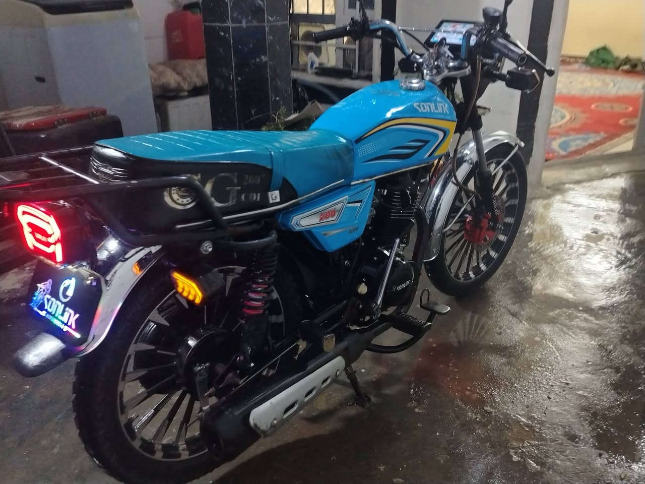 السلام عليكم
دراجة ايراني للبيع.. 
موديل ٢٠٢٤ 
اوراق كامله. 
السعر ٧٠٠ وبيها مجال حك الجية 
المكان بغداد الشعب 
رقم. *********** متواجد واتساب
