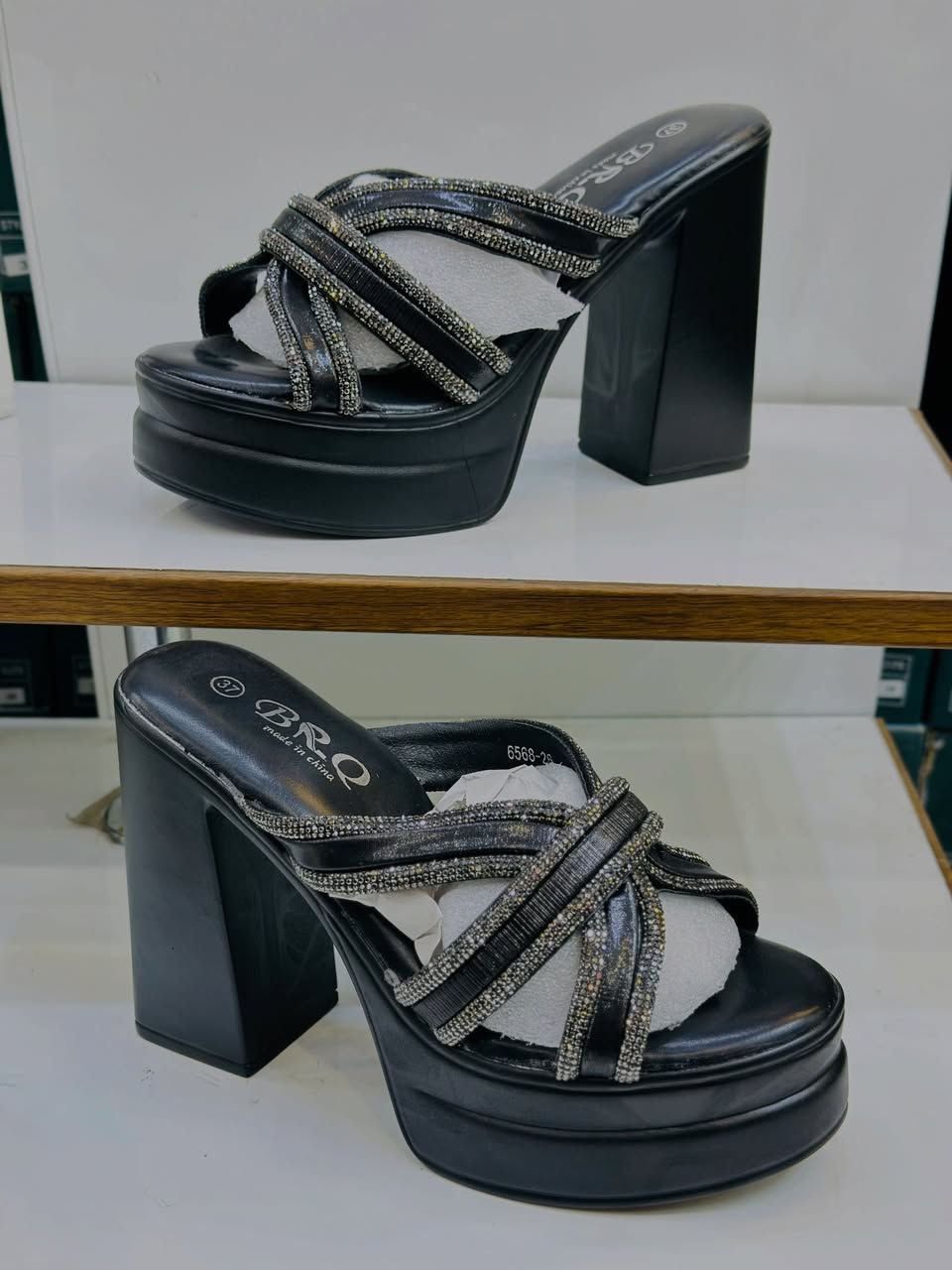 الجديد والمميز حصراً يم سكوبي 
 كعب طبي خفيف ترند الموسم قياسات 37-41 
سعر القطعه 12  الف فقط 
سكوبي واحد عروض
العنوان النجف شارع العسكري كبل مقابل جملة بركات الزهراء الغذائية قرب أبو زهراء المضمد 
أوقات الدوام 
من الساعه 9 صباحاً إلى الساعه 11 ليلاً 
 استفسار  ***********
استفسار  ***********
رقم التوصيل ***********
لايك وتعلق حلو مثلكم 😘
