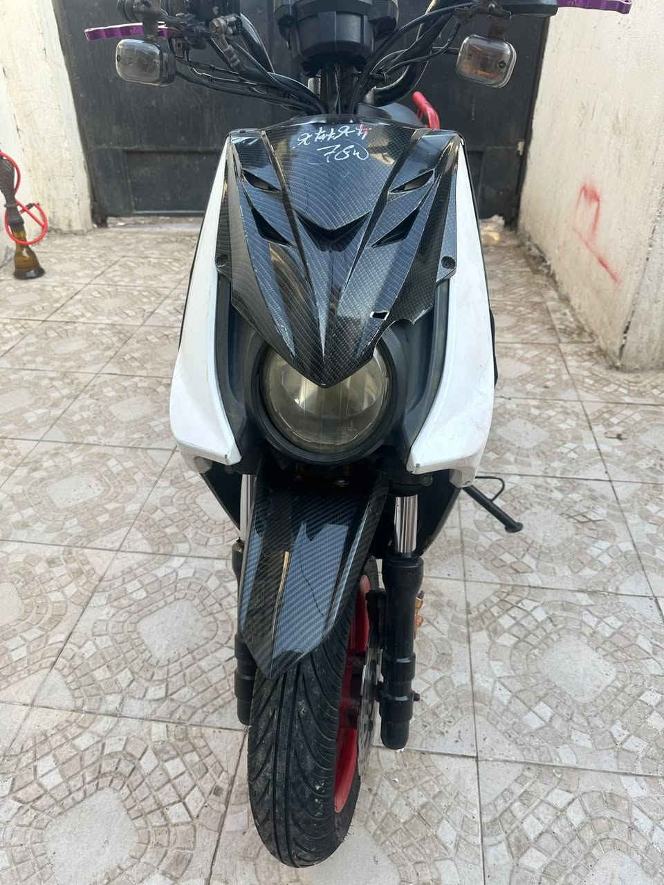 السلام عليكم سكنس جبلي موديل2014مكينه كفاله وبيه تسستم صوت سماعات طرب سعر900وبيه مجال رقمي لسستفار ***********بكاني بغداد فلكت المدائن
