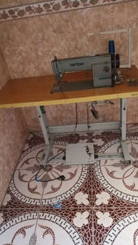 مكينة خياطة • شغالة • ديالى بلدروز