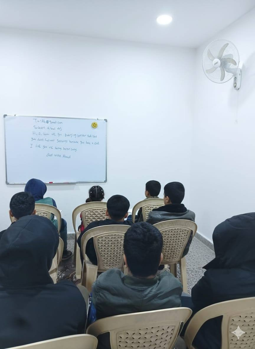 دروس خصوصية لطلاب الابتدائية والمتوسطة. 
متابعة مع المدرسة وامتحانات يومية و واجبات بيتية واسئلة وزارية.
العنوان حي ميسان شارع الشريط
للإستفسار مراسلة الرقم ***********
