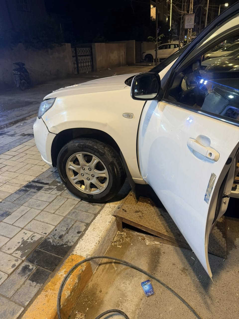 سلام عليكم
شيري تيكو 2013 كهربائي ماشيه 156الف
سياره كامله كير مكينه خير من الله 
سياره بيها نقاط بطش عل بنيد والقماره سعر59
العنوان بغداد الاسكان
***********
