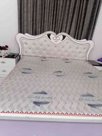 دوشك طبي نضيف جدا القياس ٢٠٠ في ١٨٠ الارتفاع ٢٥ السعر ١٠٠ اي استفسار أ...