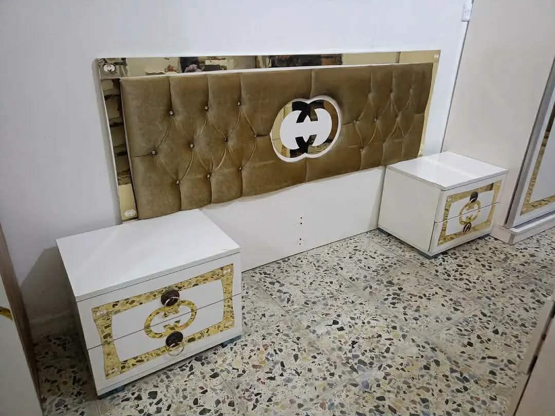 غرفة تركي 🇹🇷 مستخدام 6 قطع  ✨✨
نضافه 90 💯
سلايت  💖
السعر 425💖💸
مع شد🪛 ونقل 🚚  مجاني  داخل بغداد  محافظات بكروه


**إذا كنت صاحب هذا الإعلان وتريد حذفه لأي سبب، رجاءا أرسل رسالة إلى الدعم الفني**