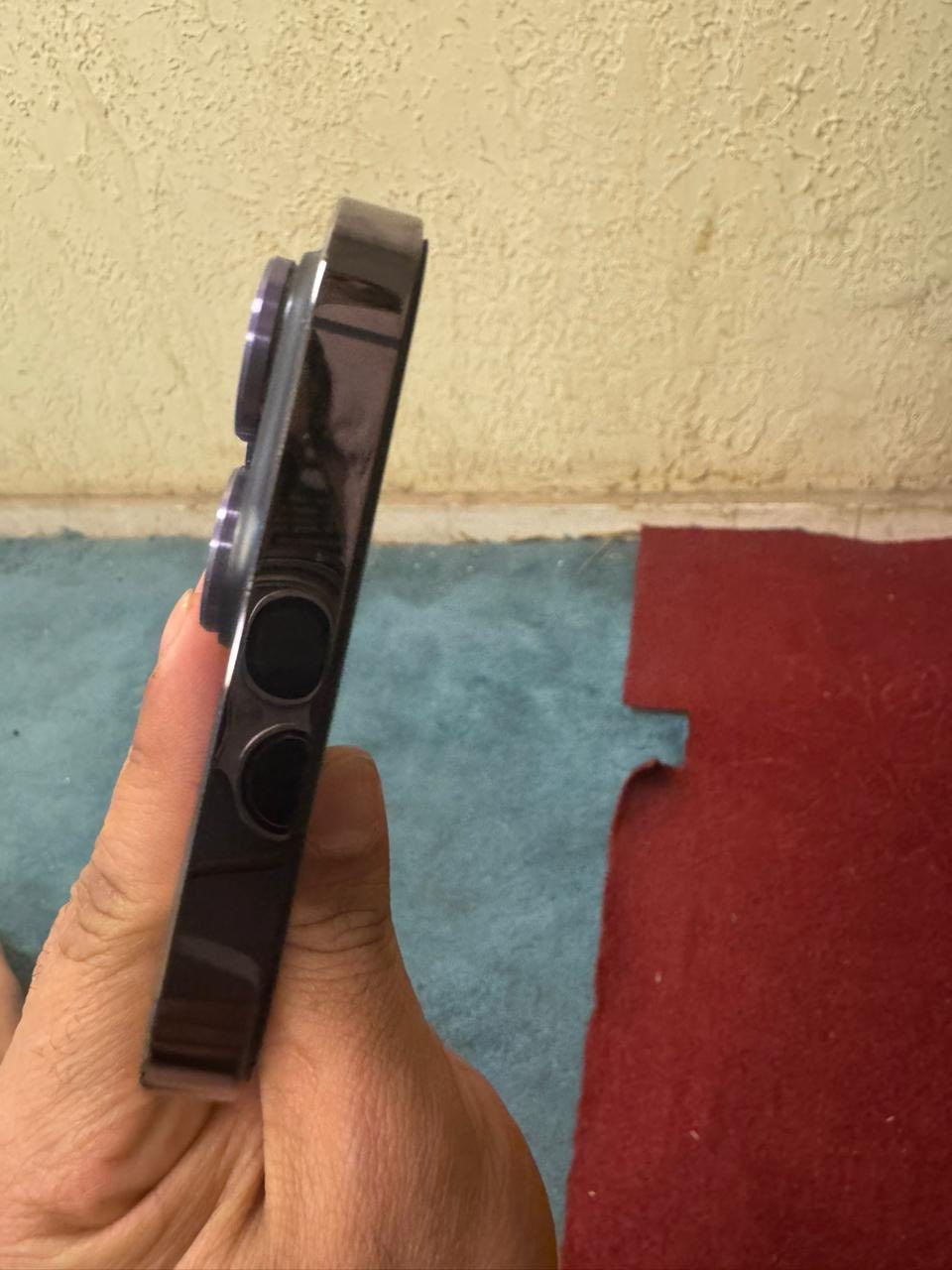 14 برو ماكس لون بنفسجي
ذاكزه 256 بطاريه 96

عربي شرق اوسط ماستر كارتونه موجوده

مكفول ع فحص بس بدل ظهر ماله 

السعر 900  الف

مكاني بغداد- مدينه الصدر شارع الفلاح 

-----------------------------------------------------

الشراي ياخذ سكرين للمنشور ويراسلني واستاب 

***********
