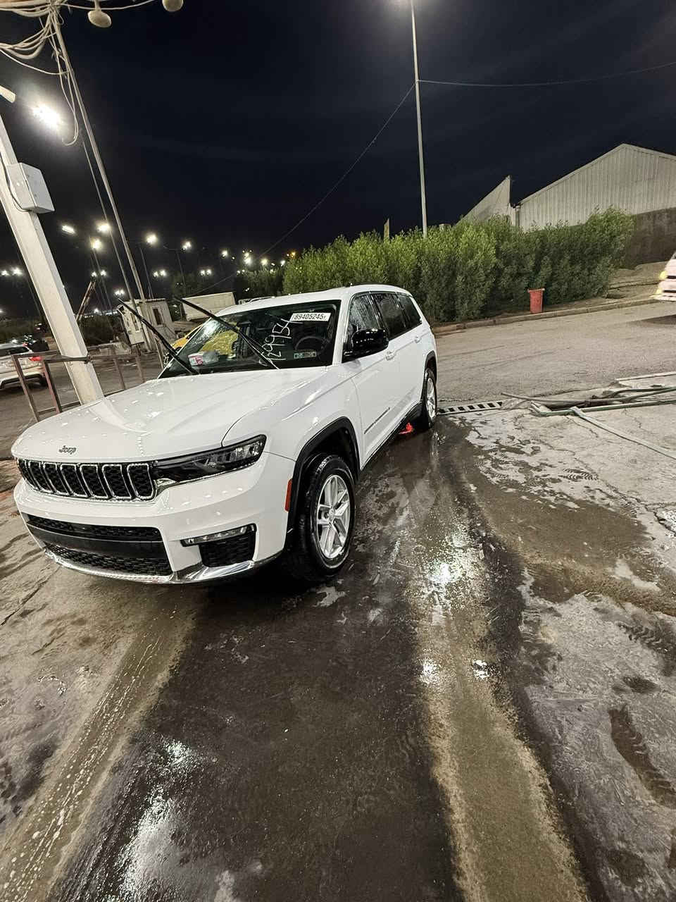 سلام عليكم لبيع لبيع فقط 
جيب لاريدو 
موديل ٢٤ 
ماشيه ٢٨ الف ميل 
رقم بغداد بسمي اني مستوردها 
حادث بلمنشور بدون ايرباك سليم 
مواصفات لاريدو معروفه اكو فتحه اكو بدون فتحه هاي بيها فتحه 
السعر ٣٣٠
عنوان بغداد الدوره 
هاتف ***********
