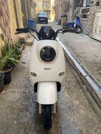 دراجه شحن للبيع موصفاته مثبت سرعه لاين زنون طلعات اعله موصفات بيه بهذي...