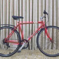 دراجة نوع 700c ماركة momentum مومنتم ياباني نظافة 95/%   السعر 100الف ...