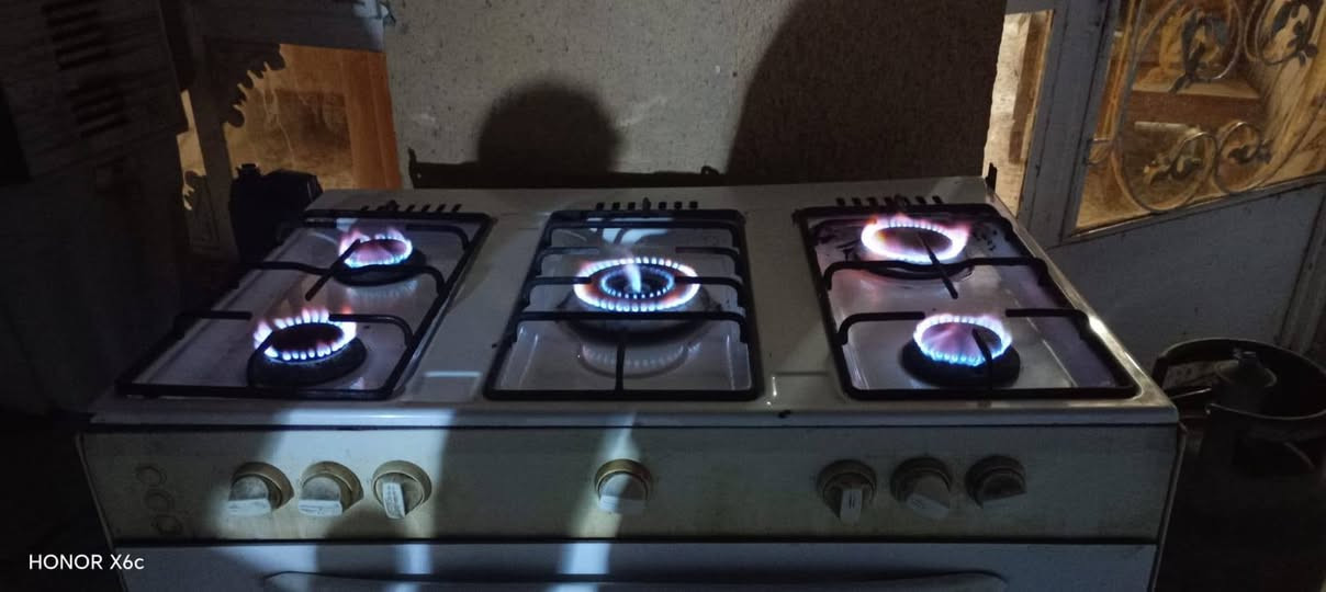 طباخ نظافة 70٪خمس مشاعل نار عالية فرن يشتغل 
سعر 130الف


**إذا كنت صاحب هذا الإعلان وتريد حذفه لأي سبب، رجاءا أرسل رسالة إلى الدعم الفني**