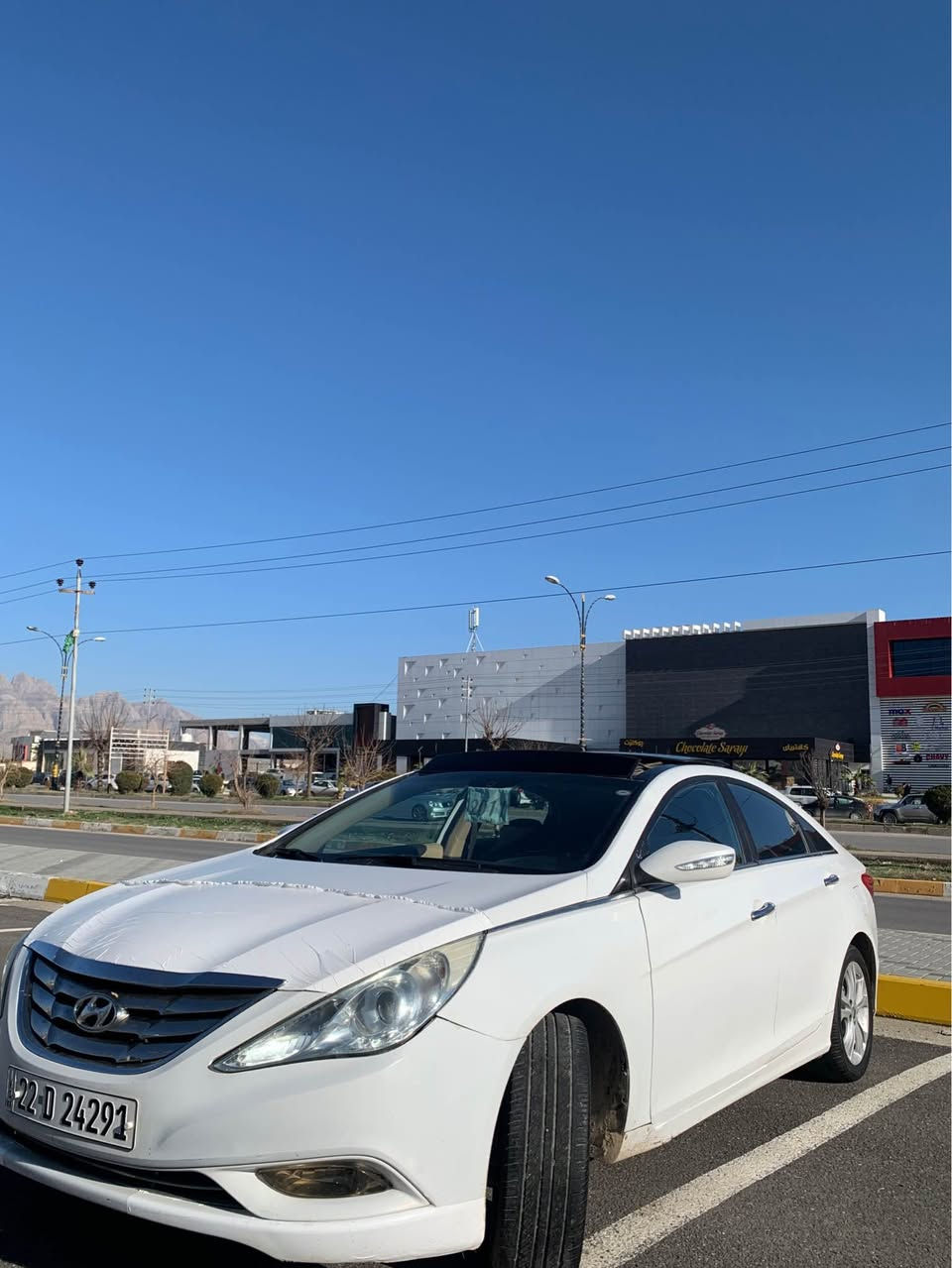 سۆناتا ٢٠١١ خلیجی   
مەكینە ٢٤ 
مواسەفات گێڕ تۆماتیك و عادی  سەقف پانۆڕاما
كوشن كارەبای   ئاوێنە شەفت 
ناو زەرد،ABS 
٣ پارچەی بۆیاغە  پشت و پێشی كەپسە  
لە تەنیشتەوە قیچێك ناوی گرتوە 
گێڕ مەكینە تەبرید بە شەرت 
 
***********
*********** رانية, السليمانية
