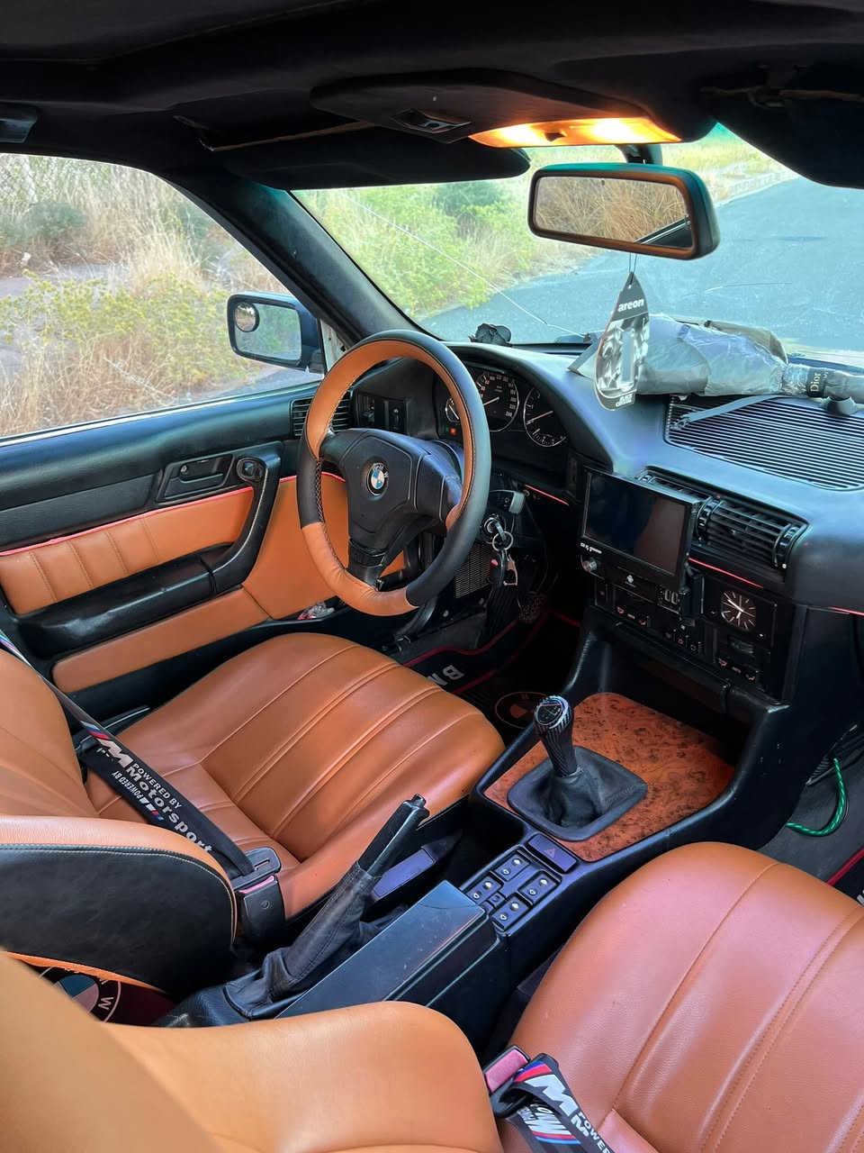 ماشاءالله تبارك الله 
خوداي گه وره بي به خشيت به هه موو لايه ك انشاالله شتي شاز و راقي 
BMW.1991.525i.گيرعادي 🔥
فولي گيرعادي به رمه جه شوته سپورت پوپ كورن كواتر مايل 7500 تاقم واير و اقل413 سالونسا سپورت سلايت ABS.تبريد سارد و گه رم پيش پان لايت بيلادي شه ريكه.ناو مشمشي و ره ش ليدي وايفاي شاشه ده بل ئيرباگ چوار جام كاره بايي هوك بيلادي ويلM5 چوارتايه لوك به شه رتي قوه تي تايبه ت كامل كامل كراوه ته 1995 بيلادي 1991 سياره كه هه موو گياني به شه رت كاره بايي توندو تولي مه كينه لوك اوروپي 11$ تيچووه.بوخاريش به شه رت كامل فرن كراوه بو جواني بي ليدان براوه به شه رت.رقم اربيل ساليكه سه نه وي به سه رچووه رقميش نوييه  تحويل و غرامه به شه رت له ماله كه م بيمنه تم  به شه رتي هه زار فيته ر. بو زانياري زياتر تيل بكه شوين كويه.
*********** واتصئاپ  و تيل
***********
