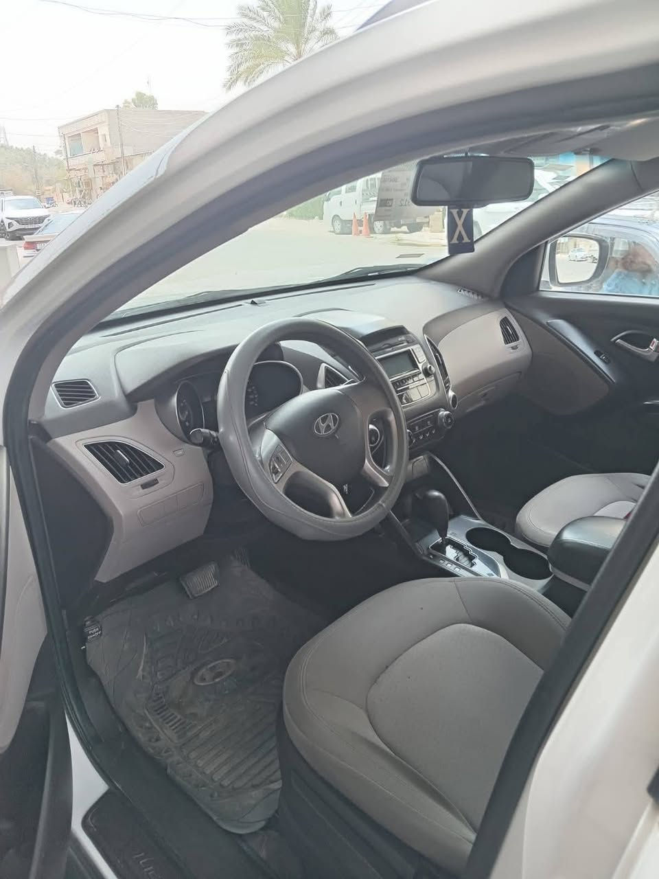 السلام عليكم
للبيع توسان موديل 2014 خليجي
رقم اربيل دولي سنويه جديده بدون ضرر (فقط شبرين بل بنيد) 
السعر $155 وبيها مجال حك الجيه
المكان صلاح الدين بيجي
رقم الهاتف ***********
