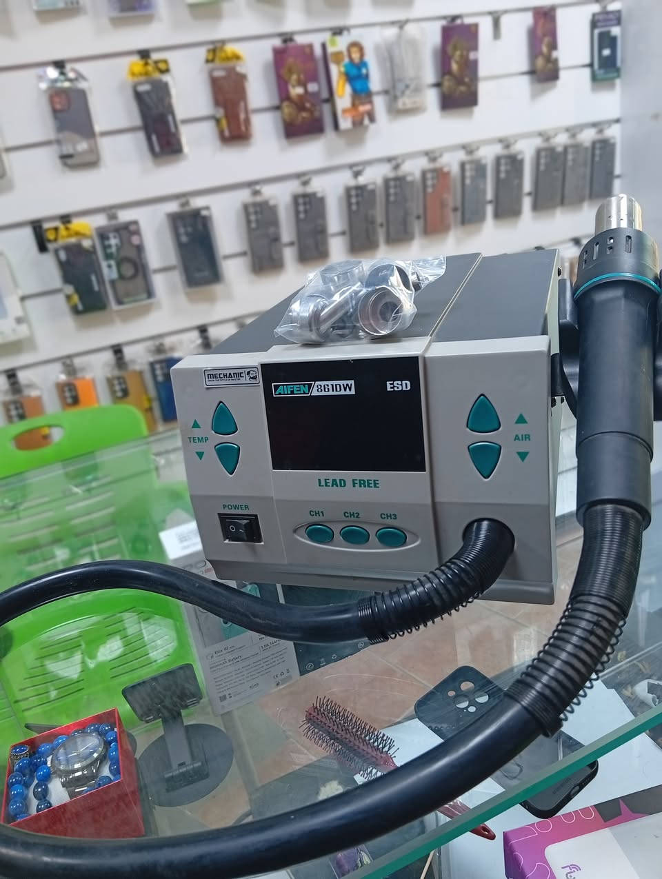 للبيع للبيع هيدكان سعر جديد مالته 130الف أخذه صالي اسبوع وهسه اريد ابيعه ب100الف مكاني نجف 
***********
