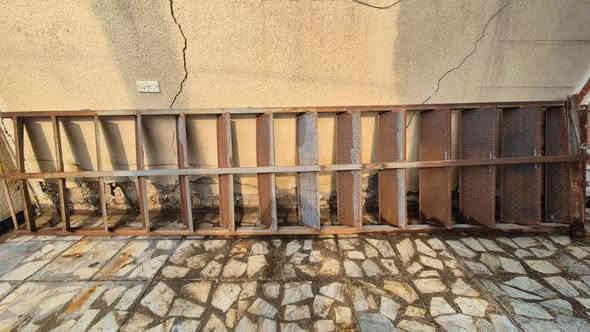 درج حديد مستعمل للبيع 
الطول 4 أمتار ونص 
العرض متر 
سعر مناسب جدا 
بغداد/الدولعي
***********
