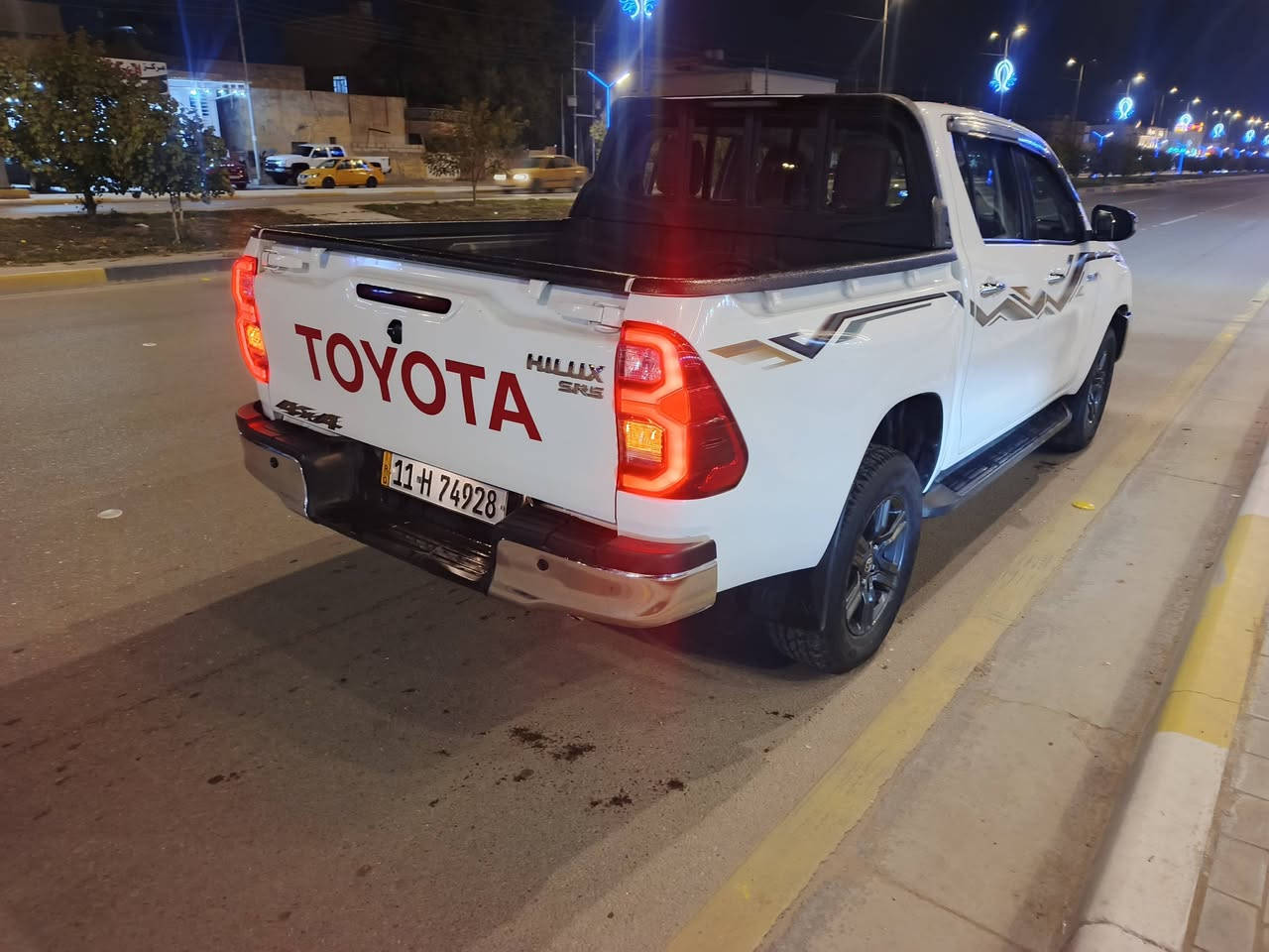 سلام عليكم
تيوتا هايلوكس مديل 2024فول مواصفات 
رقم بغداد مكفوله كفاله عامه من ال ضربه والصبغ 
والبارد سونار منزله بل منشور سياره حلوه ماشيه ٦٠
مكينه ٢٧٠٠ اربعه مكاني كربلاء سعر ٣٣٠ بيها مجال شي قليل 
رقم الهاتف *********** واتساب موجود
