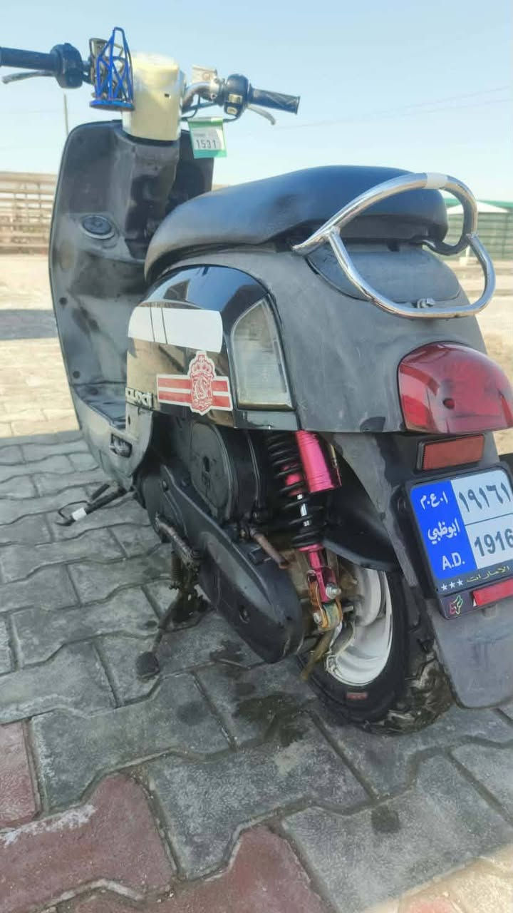 سلام عليكم ماكس بوليس البيع دراجه حلوه ونضيفه كابريتر مو نوزل ابيع فقط  بدون مراوس  مكلف بل نشر سعر ٦٠٠وبيه مجال ول مو شراي لا  يضل يدكدك ‏‪0782 370 4255‬‏
