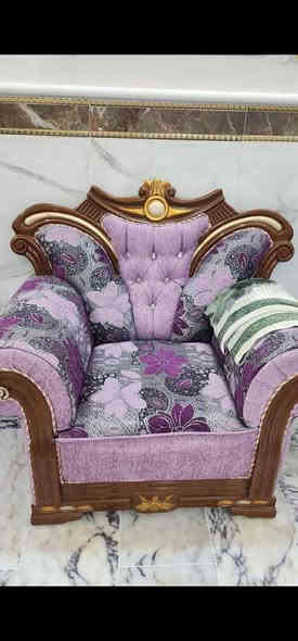 للبيع تخم مقاعد ١٣ سعر ٥٠٠ وعنوان فلوجه حي جولان رقم *********** للإستفسار
