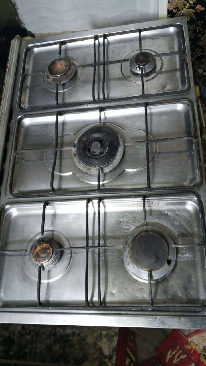 طباخ للبيع سعره 100 وبيه مجال للاستفسار راسلني واتساب ***********
