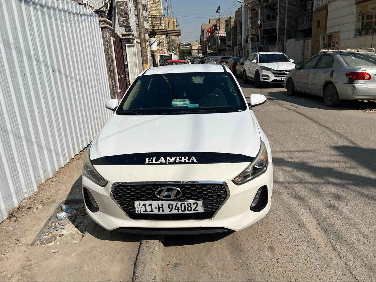 النترا هاتشباگ 
وارد امريكي
محرك GDI2000
حادثها صندوق مصلح كامل
وبيها طخات خفيه منا ومنا موضح بلصور
مواصفات
تحكم استيرن 
مانع انزلاق
كروس سرعه
والمواصفات الباقيه معروفه
تخم تاير جديد
تبريد ويه السويج ثلج
ماشيه 70000mi
راسلني واتساب
*********** بغداد, العراق
