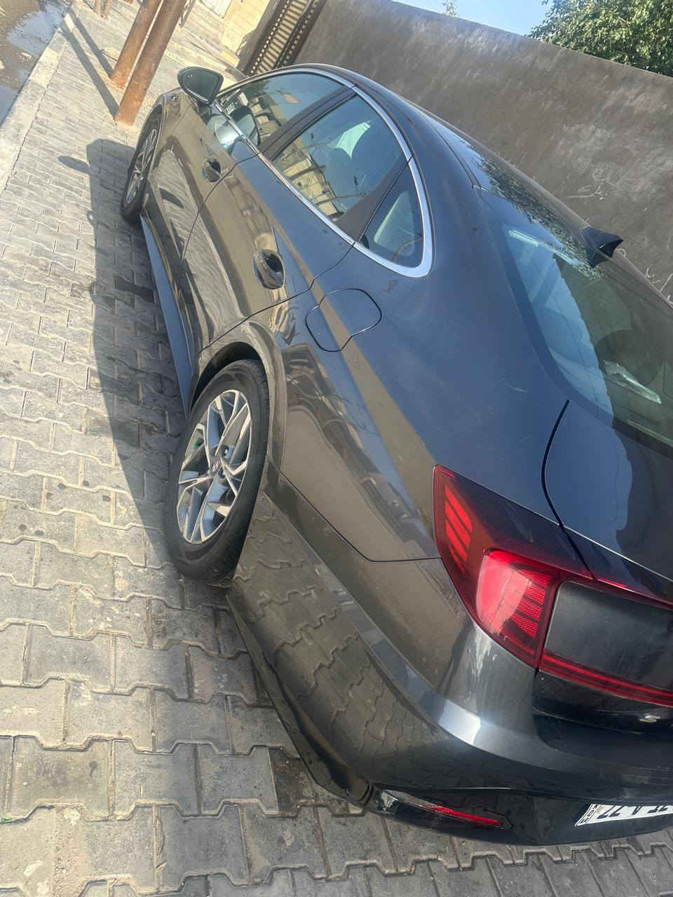 سوناتا موديل 23 لون نفطي
فول مواصفات ما عده الفتحة 
رقم اربيل بأسمي مداور ثاني يوم 
محرك 2500 تنفس طبيعي 
مكان السياره بصرة 
ماشية 105 الف كيلو وقابل لزياده
الضرر بنيد مبدل ومصبوغ 
وجاملغ الايمن نفسيته مفتوح وراجع مشدود مابي حادث
وصارت بيها بارد بقبق الجنطه قليل كلش 
وسيارة نضيفه ؏ ايدي تخم تاير جديد كوري شاده 
السعر 165 وبيها مجال بسيط
متوفر ؏ الاسيا وعلى الاثير 

***********
