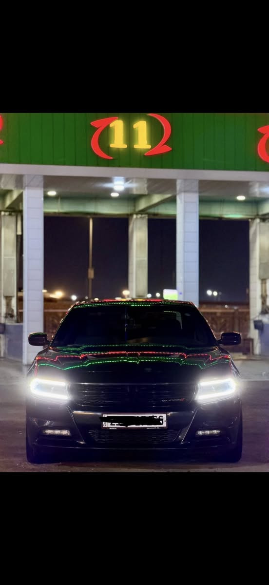 جارجر 2017 وارد كندي كفاله عامه وبس بيها شخط مثل ما مبين ب صوره ، سياره نضيفه وحيل حلوه ، مواصفاتها ، حساسات خلفيه شاشه  كبيره  عينه 260km و بيها تنته  ، وتخم تايرات جديد ومدخلها صيانه للمحرك وكلشي جديد بيها تأخذها جاهزه رايدها ب 215 وبيها مجال بسيط 

*********** مكانها بالبصره
