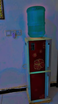 متوفر براد ماء البيع تصال على الرقم 07733503969