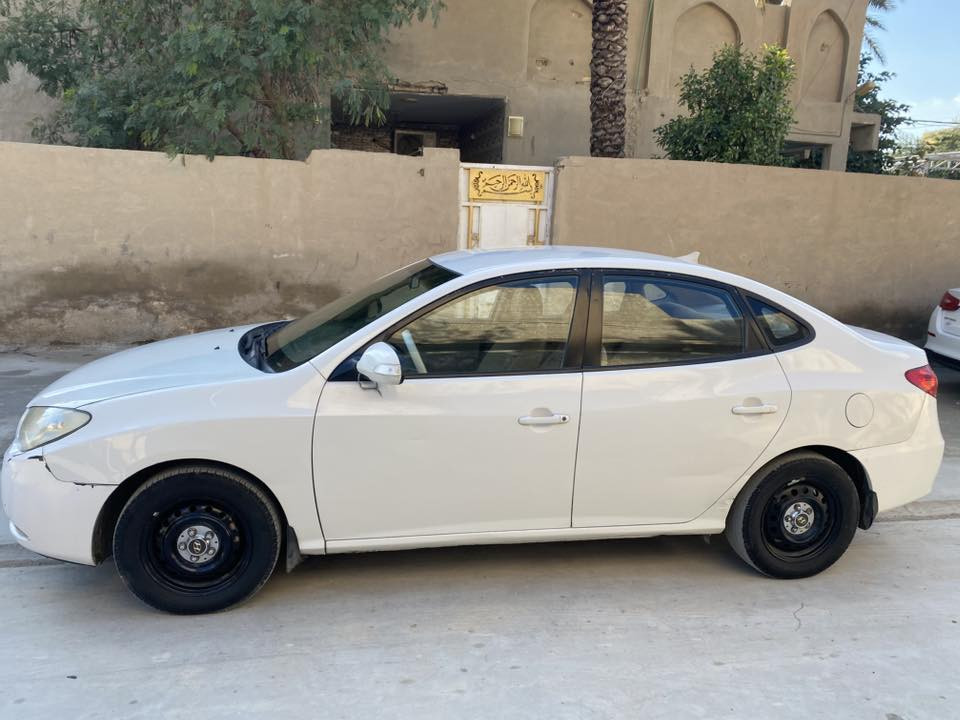 السلام عليكم ألنترا 2011 خليجي رقم بغداد الجديد بأسمي بيها قطعيتن صبغ وقبق الجنطه مبدل تفصيخ بلادي مكينه وگير حاويه شرط مابيها أي نقص مكاني واسط / الكوت ***********
***********
