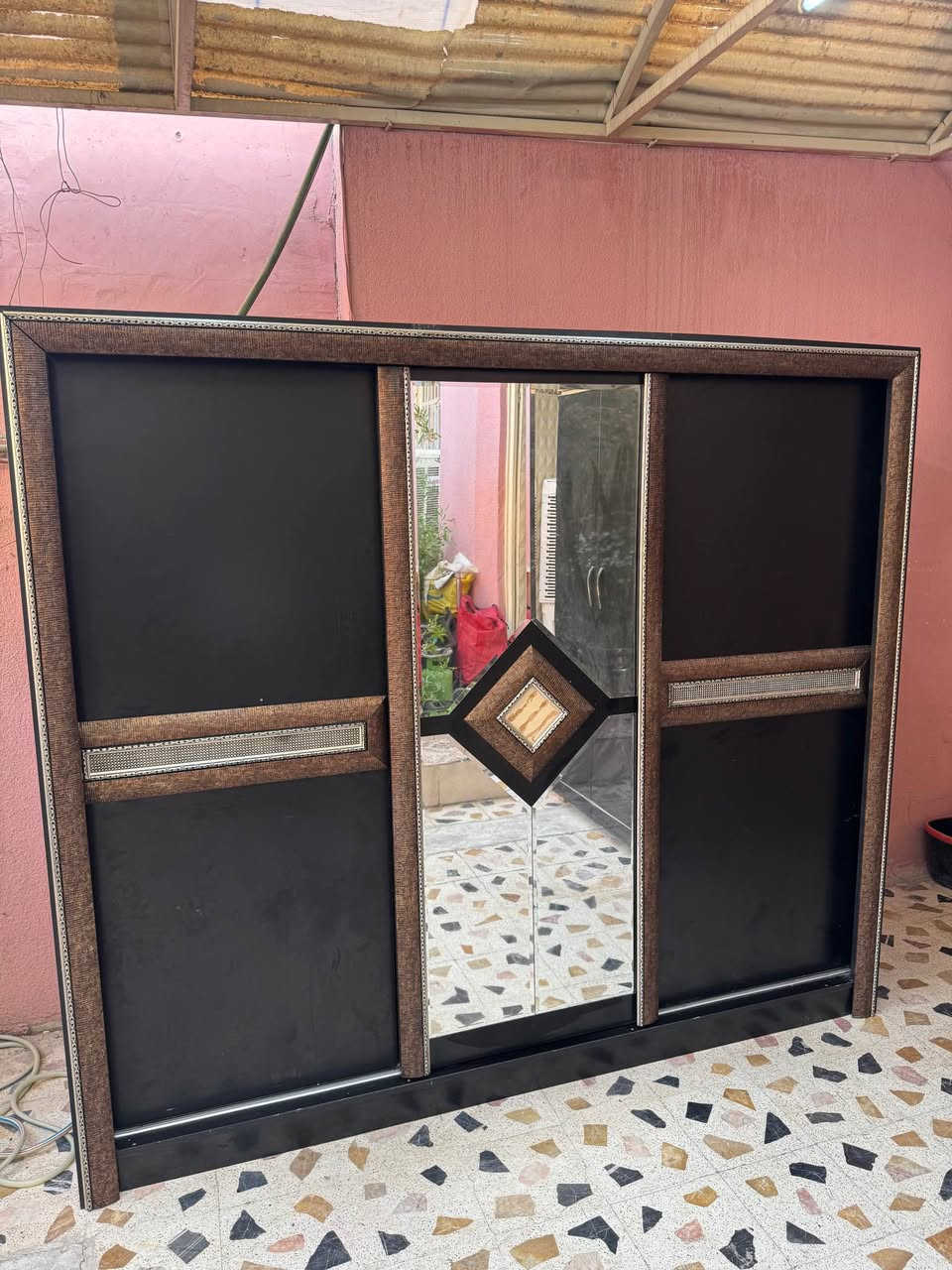 كنتور سلايت 3 ابواب خشب تركي mdf سعر 90   الف

كنتور قطعتين خشب mdf تركي سعر الواحد 80  الف 

عنوان أربيل بختياري

***********  /***********/*********** أربيل, العراق
