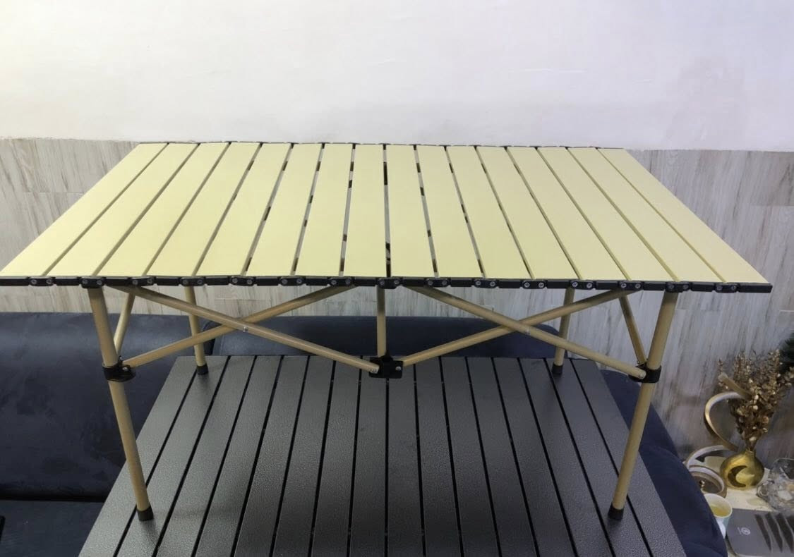 السلام عليكم للبيع ميز عدد ٣ مثل ما موضح بالصور القياس العرض ١٢٢ سانتمتر طوله ٦٠ ارتفاعه ٤٥ سانتمتر الجبير هذا قياسه
والقطعتين قياسهن العرض ٩٥ سانتمتر والطول ٥٥ سانتمتر والارتفاع ٥٠ سانتمتر 
الاسود بي سلة قماش سعره ٣٥ الف 
والثاني نفس القياس لون زيتوني فاتح ٣٠ الف
والجبير لون صحراوي ٤٠ الف 
توصيل ٥ الاف
تواصل خاص او ***********
