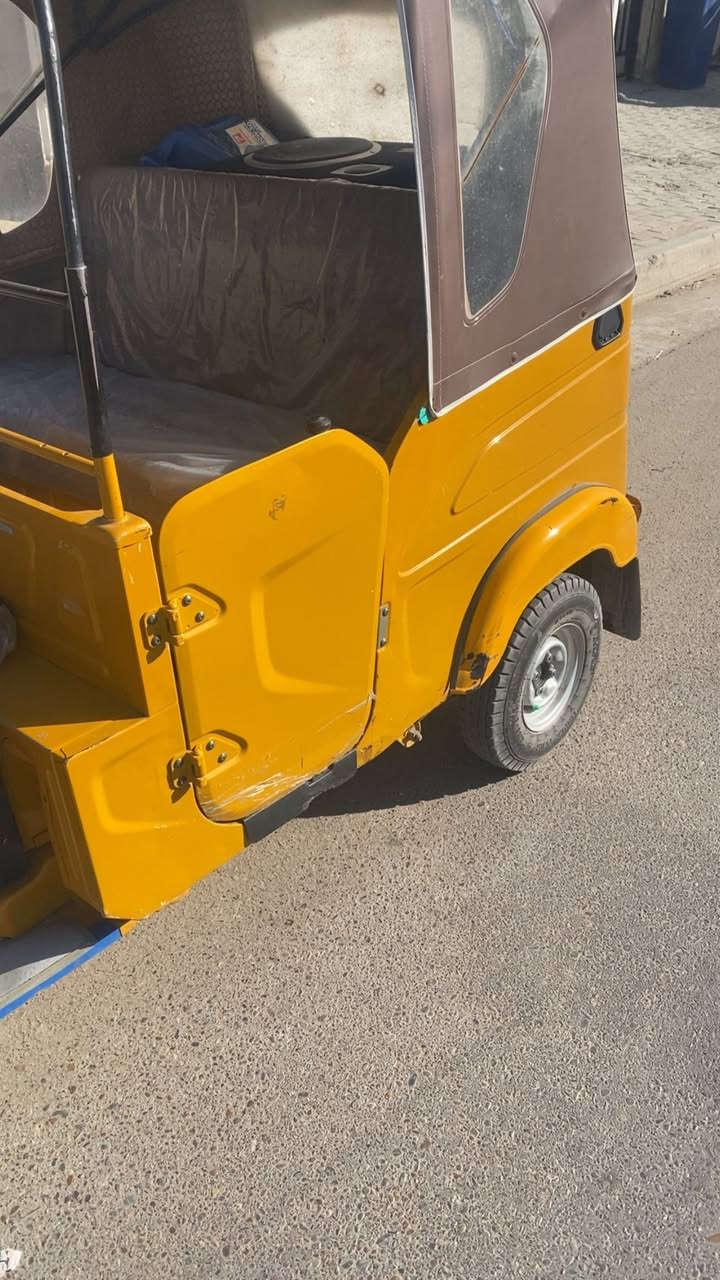 تكتك 21 بيه بس هاي طخه يم باب  مكاني بغداد الدوره   ***********
