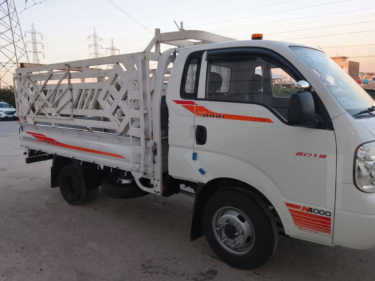 سلام عليكم كية فحل موديل 2011 رقم بغداد إنكليزي بسمي سنوية 2029 سيارة جاهزة مكينة  جديدة كير جديد اكسن جديد سيارة جاهزة مال جناي تخم تاير كهربائي كلة شغال صدر جديد لا ضربة ولا صبغ مكفولة كفالة عامة الرقم *********** الرقم *********** مكان بغداد الدورة
