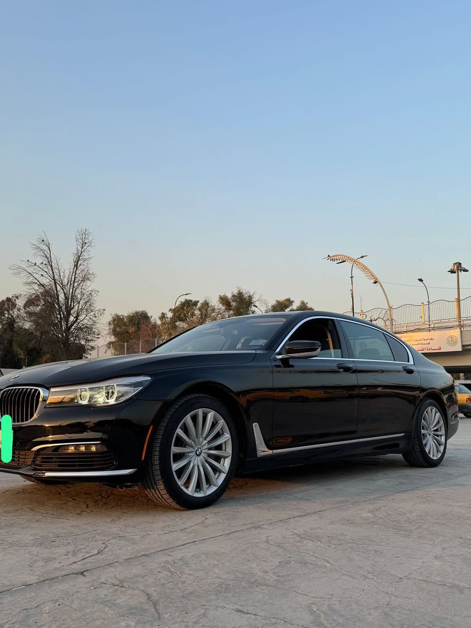 للبيع bmw 740i فول مواصفات
سماعات هارمن كاردن 

داخل اسود

اضائه داخليه متغيره 

بانوراما 

حساسات اماميه خلفيه

برده خلفيه

جكات 

بصمتين

ماشيه 95 الف كيلو
بعد بيها هوايه مواصفات 

WBA7E2C53JG742661

رقم بغداد  

السعر (30 الف وبيها مجال )

***********
