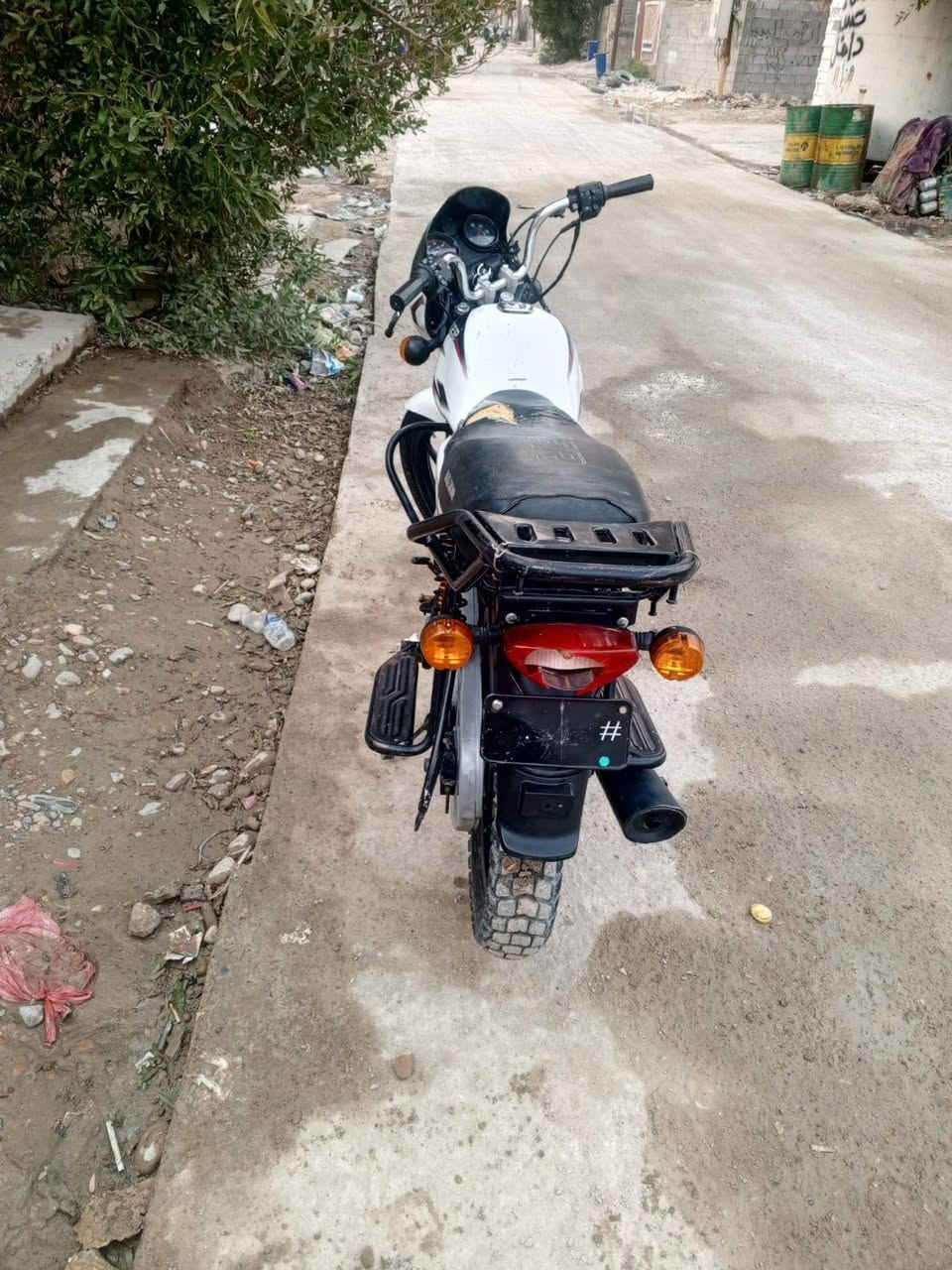 السلام عليكم  بوكسر 21البيع 
اوراق كامله السعر 900وبيها مجال مكان
بغداد الدوره  رقم ***********
