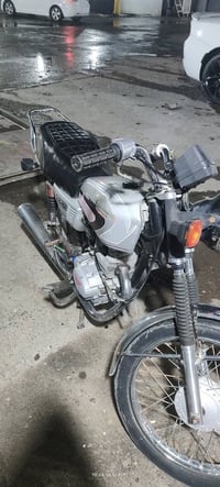 ماطور للبيع مكينه عكاش ابيع فحص من تايه للتايه كهربائياته بس يعوزه كتف...