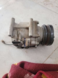 كمبريسر يارس تبريد جديدة ما مستعمله السعر 100 وبيها مجال شويه 07765175...